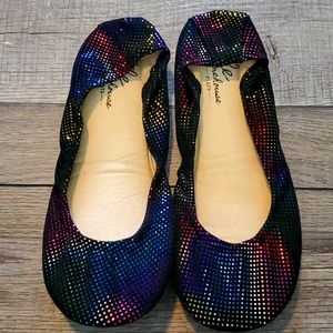 EUC- Rainbow Dot Storehouse flats, sz 8